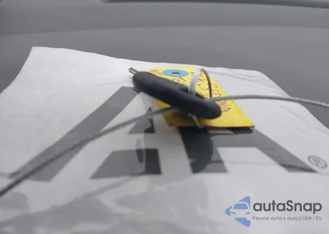 2016 Kia Sedona Lx z USA, uszkodzony, nr VIN KNDMB5C17G6175267